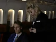 性欲旺盛金髮空姐在飛機上性愛高潮叫春